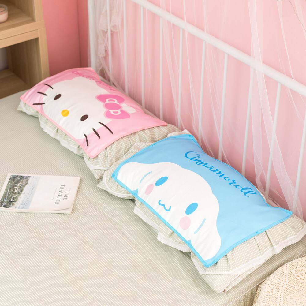 SARUNG BANTAL COVER PILLOW MELODY HELLO KITTY CINNAMOROLL KUROMI IMPOR