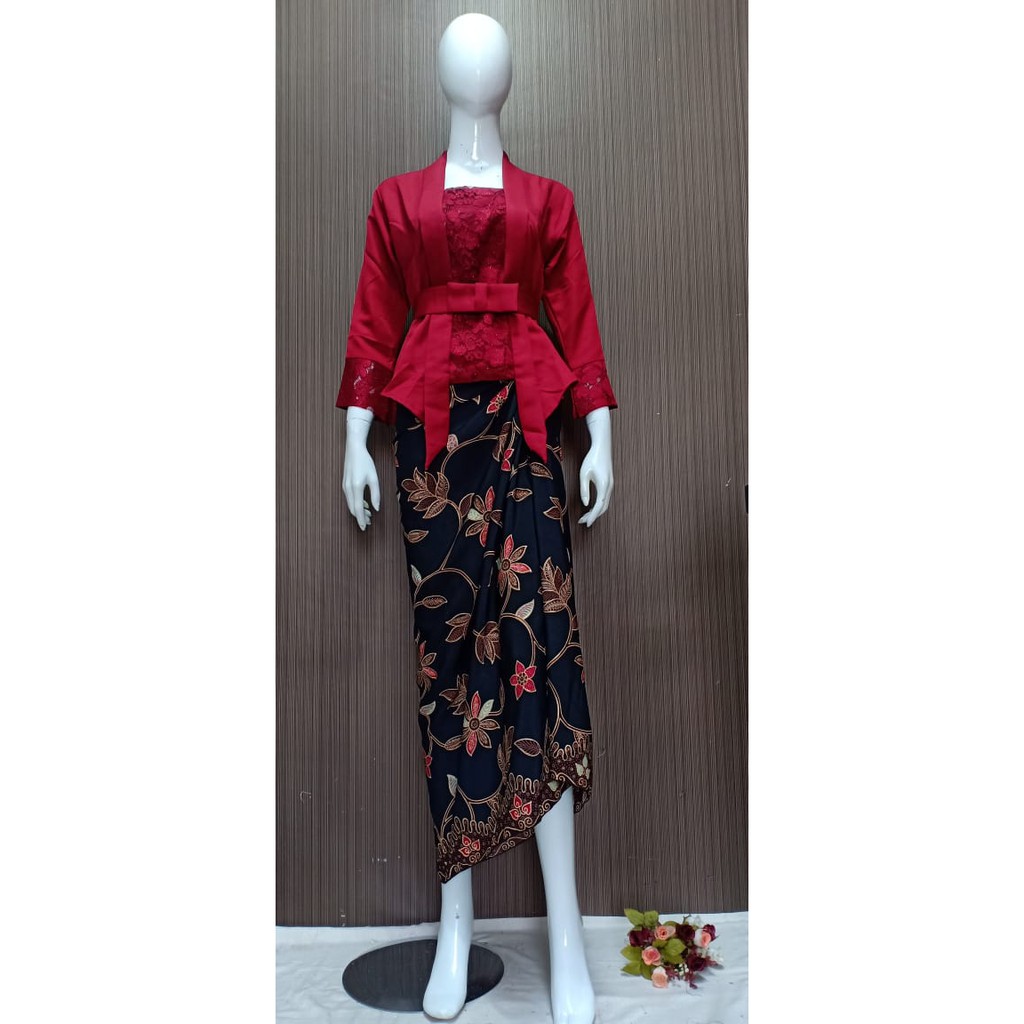 KUTUBARU BALOTELLY BRUKAT ROK LILIT BATIK/SETELAN BATIK/KEBAYA MODERN/KEBAYA WISUDA/KEBAYA PESTA RUMAH KEBAYA BANDUNG RUMAH SONGKET BANDUNG