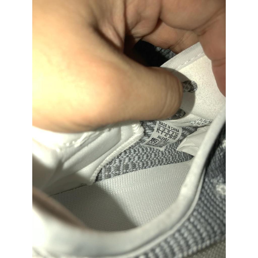 YEZZY 350 V2 STATIC, REAL PIC. MADE IN CHINA