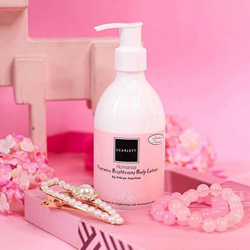 Scarlett Whitening Body Lotion Romansa - Scarlett Lotion Pemutih Kulit 300 ML