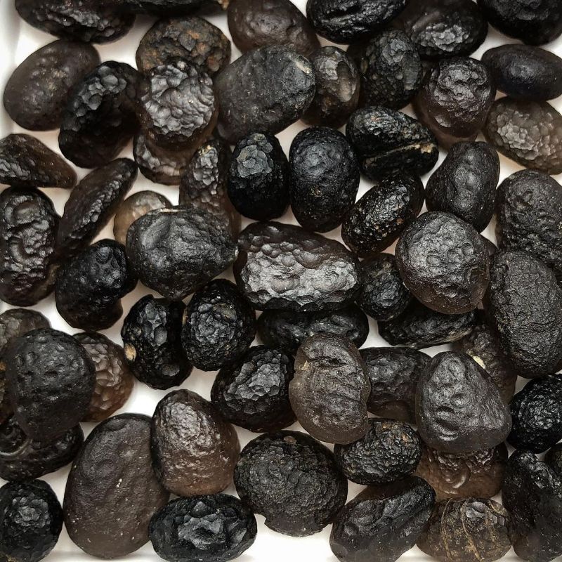 GRATIS ONGKIR agni manitite tektite untuk kesehatan atau batu meteor