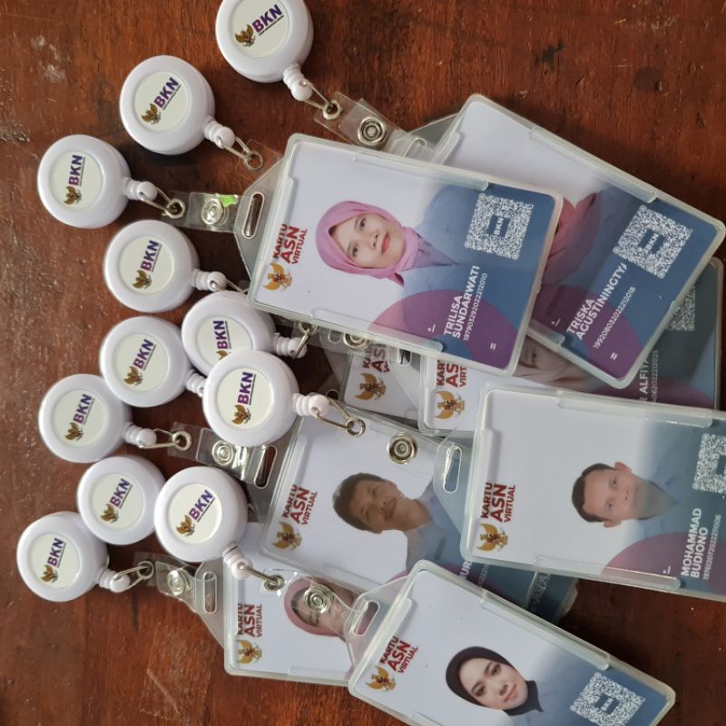 

cetak paket id card tinggal pakai