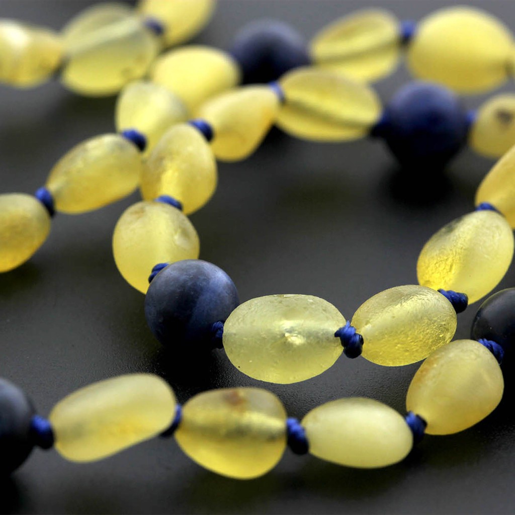 Kalung Amber tumbuh gigi bayi dengan Sodalite AG37 by Carlis Baby