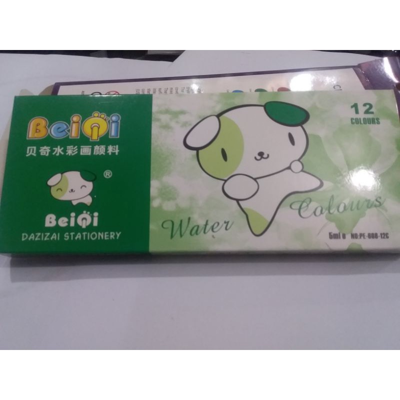 

Cat air besar