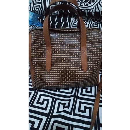 TAS SLING BRANDED FOSSIL ORIGINAL AUTHENTIC PRELOVED