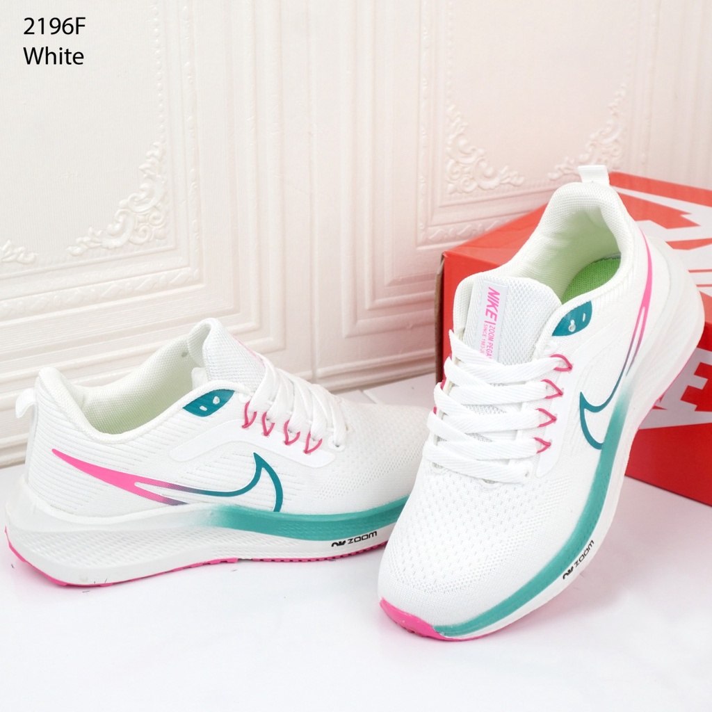 SEPATU CEWEK AIR ZOOM 2196F