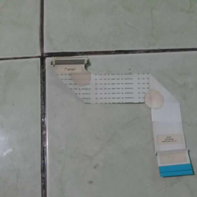 panel tv led sharp 24N4071