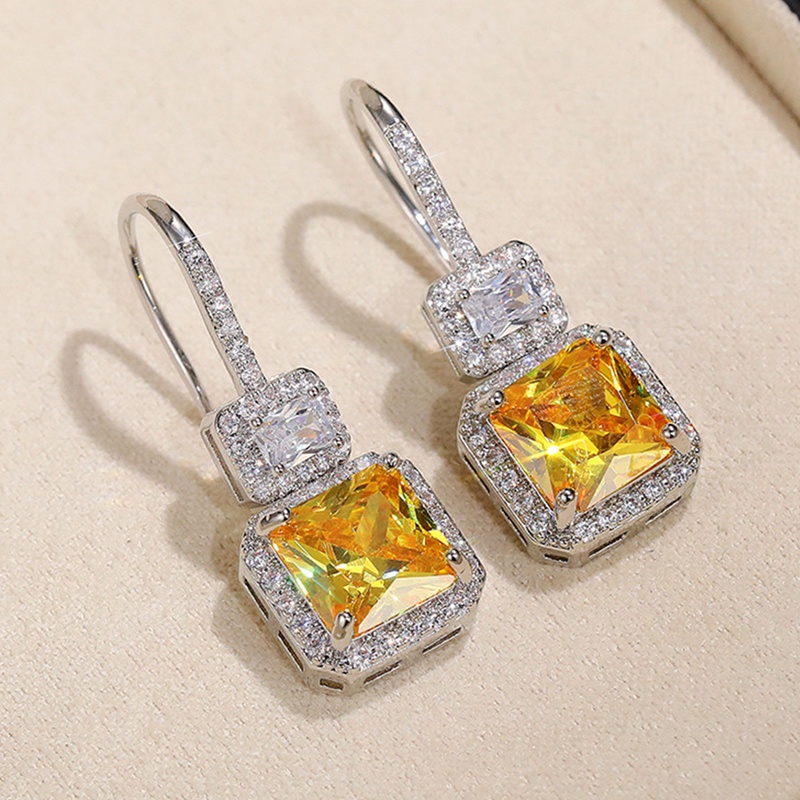 Anting Tusuk Gantung Wanita Hias Cubic Zirconia Warna Kuning Bling Untuk Pernikahan / Tunangan / Pesta