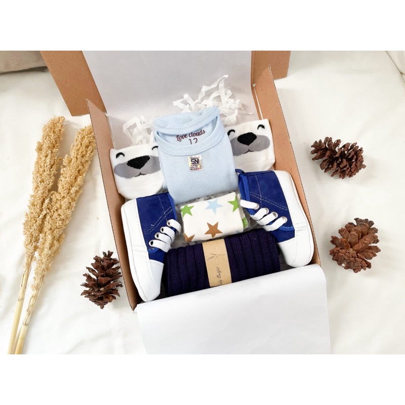 Hampers New Born Baby Hampers Bayi Kado Lahiran Kado Bayi Baju Bayi Sepatu Bayi Gift Box Baby-Casual Blue E
