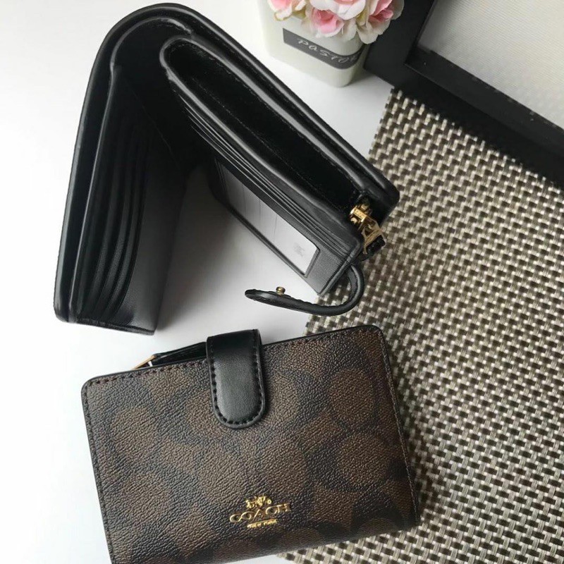 Coach Medium Wallet