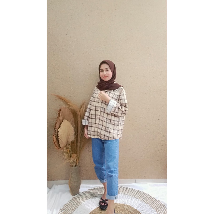KEMEJA MERYYL FLANEL SHIRT / KEMEJA WANITA OVERSIZED KOTAK FLANEL TARTAN-CREAM