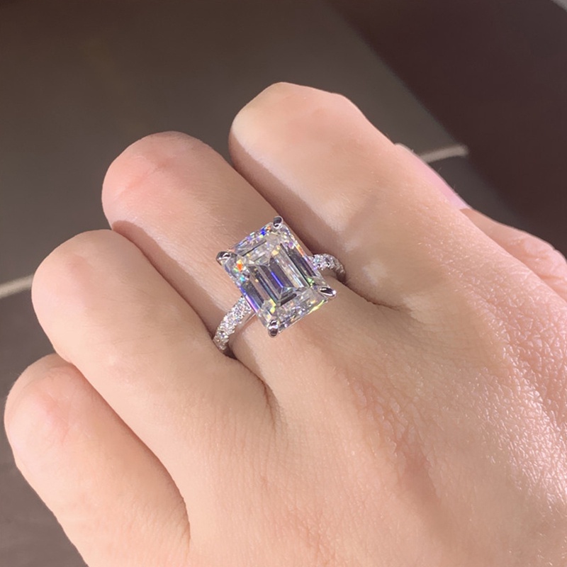 Cincin Kristal Cubic Zirconia Bentuk Persegi Untuk Wanita