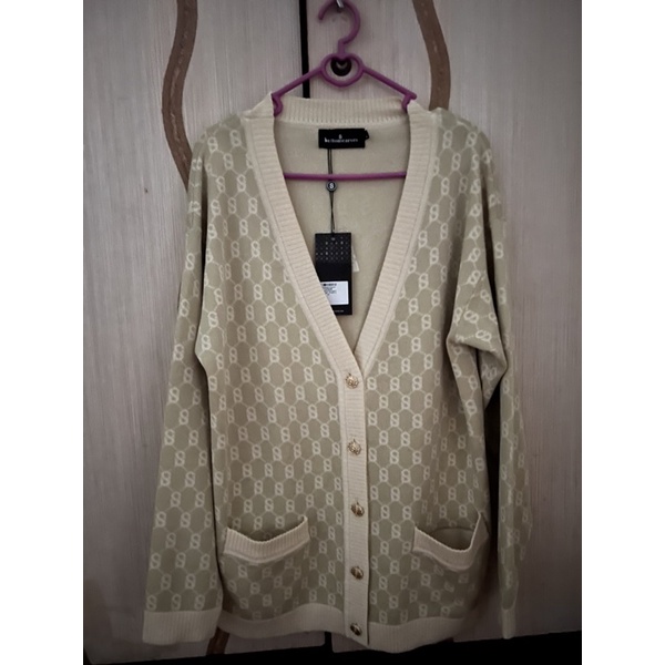 Cardigan signature monogram benang jarum