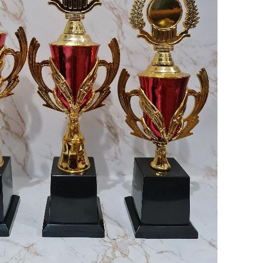 

☻ Piala / Trophy Murah tipe 02 SET isi 3 buah dengan tulisan logo pita ☜