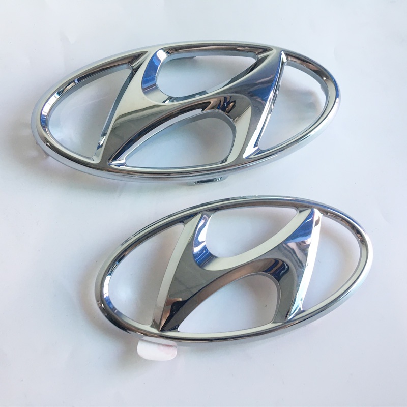 1pc Stiker Emblem Logo HYUNDAI Bahan ABS Untuk Bagasi Depan / Belakang Mobil HYUNDAI