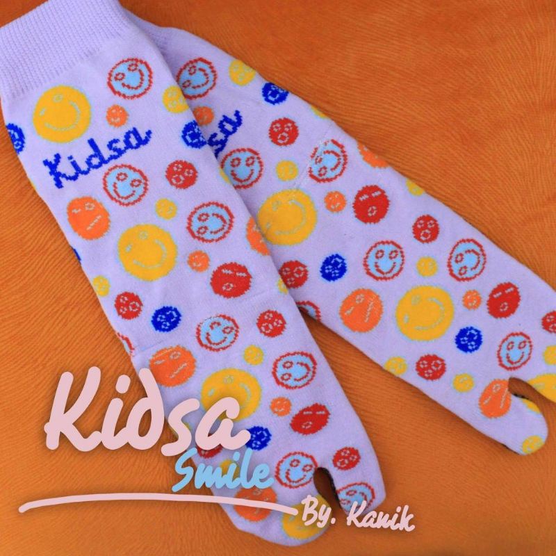 Kaos Kaki Jempol Anak Motif Kidsa Smile by KANIK SOKA | Kaos Kaki Motif Anak