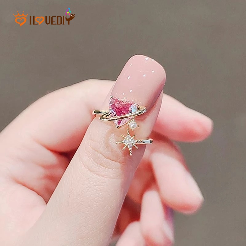 Cincin Model Terbuka Desain Hati Aksen Zirkon Warna Pink Untuk Wanita