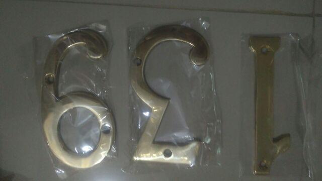 4 Nomor Angka Apartmen Rumah Toko Kuningan / Brass Number No. 3