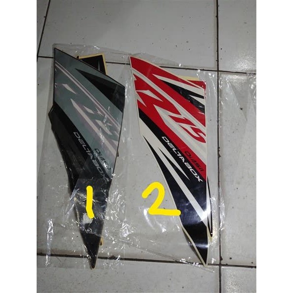 Striping lis&Stiker Body&Stiker Motor R15 2016
