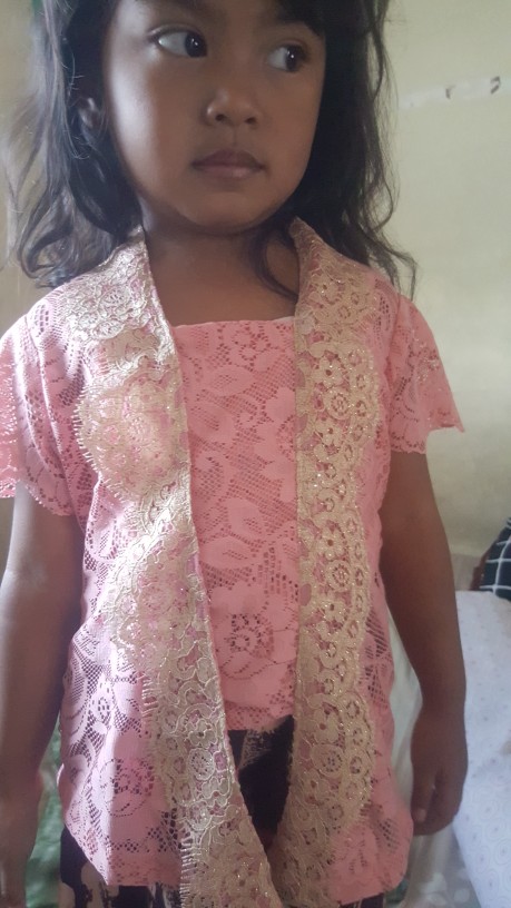 Kebaya Anak  / Set Batik Anak Cewek 3-4y/kebaya Anak Bali