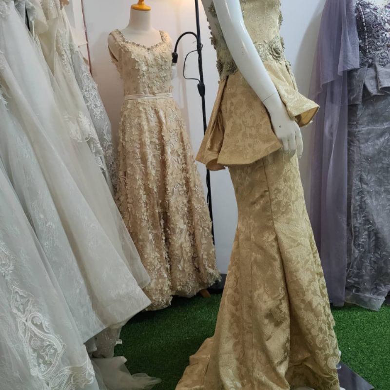 [PRELOVED] Gold 3D Flower Gown / Gaun Pesta / Party Gown/ Long Dress