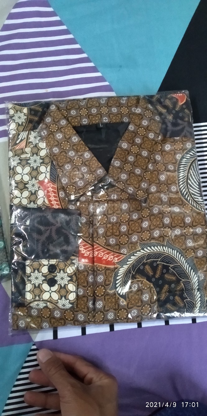 Kemeja Batik Semi Sutra Silk Lengan Panjang Istimewa