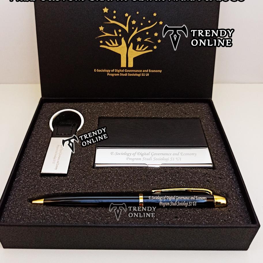 

Miliki Gift set Souvenir Ballpoint, si, Hadiah, Pulpen Giftset Exclusif Card Holder dan Gantungan Kunci