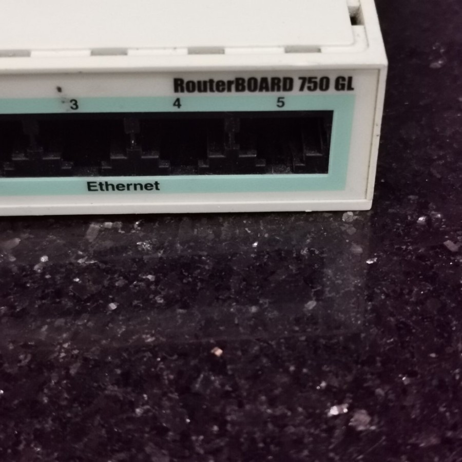 Router Board Mikrotik RB 750GL Fungsi Normal