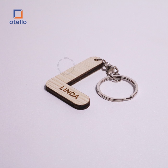 Custom Gantungan Kunci Kayu Alfabet Grafir Wood Keychain Letter Custom Nama Ganci Otello