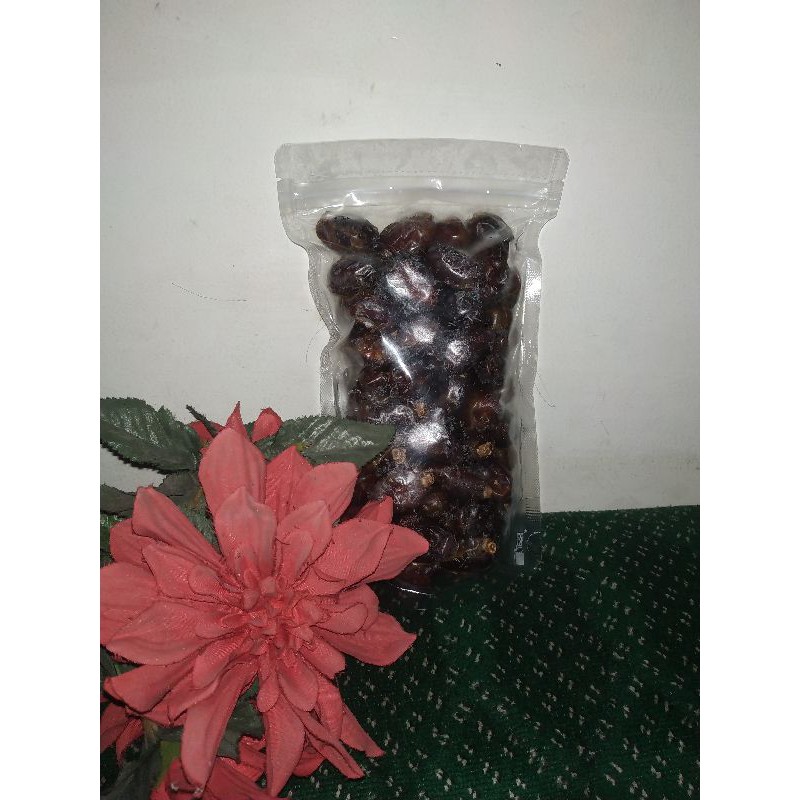 

Kurma Khalas