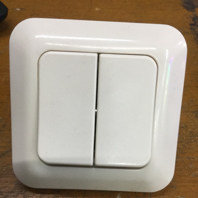 Saklar seri broco gracio