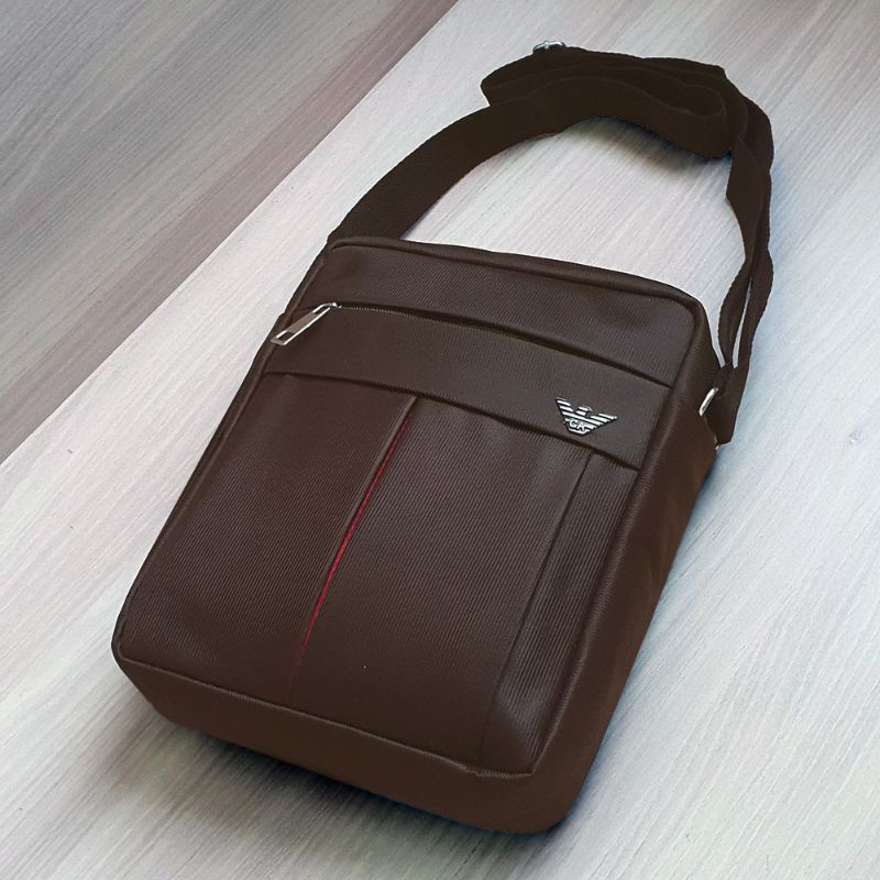 Tas Selempang Pria Emboss POLO SANTER