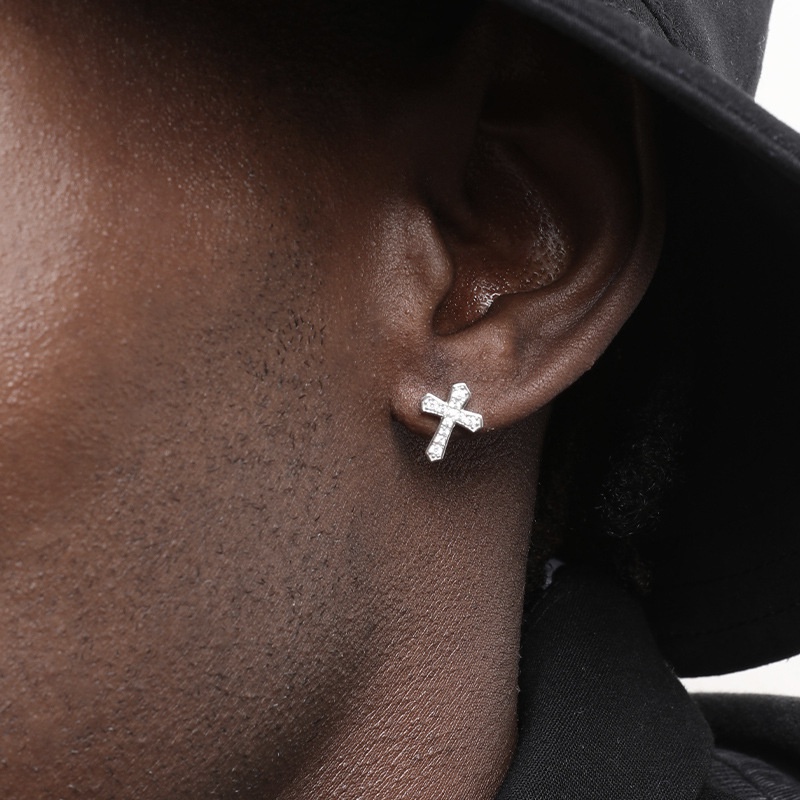 Anting Tusuk Sterling Silver 925 Desain Salib Hias zircon Gaya hip hop Untuk Pria / Wanita