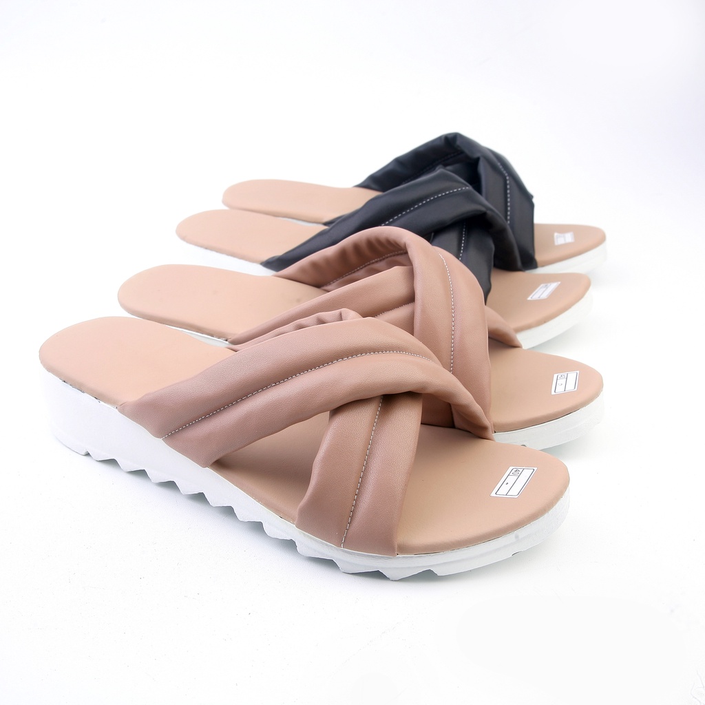 Lexy - PATRICIA Sandal Wanita Busa Silang Empuk Slop Casual