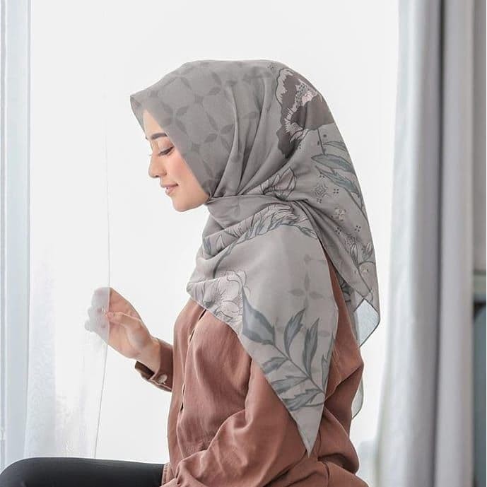 Promo PURU X Mega Iskanti Series KALIA By Puru Kambera Hijab Jilbab Scarf Diskon