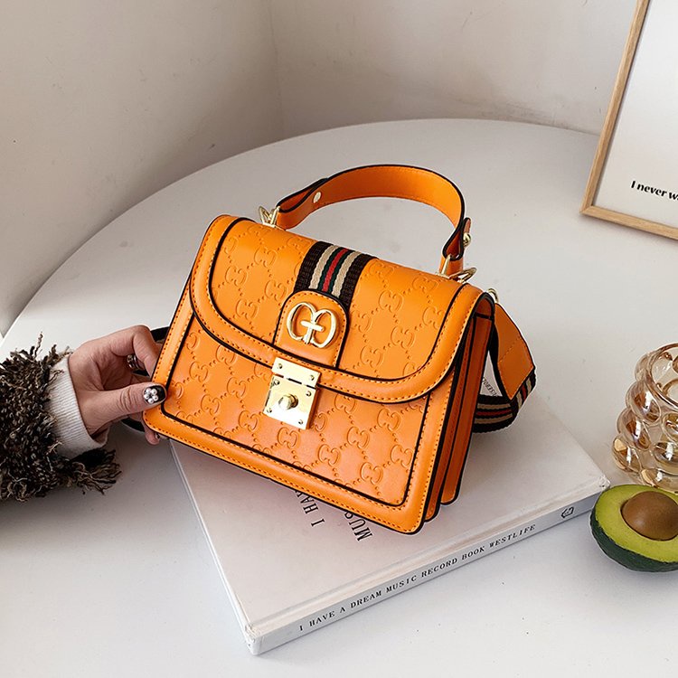 ( 2PC 1KG ) GTBI998877981 New Arrival  !!!  Tas Selempang Wanita Import  Premium Terbaru