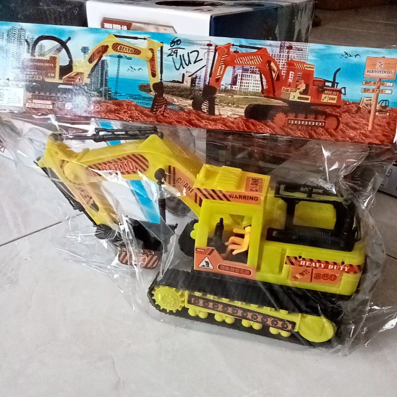 MAINAN MOBIL EXCAVATOR KODE 838