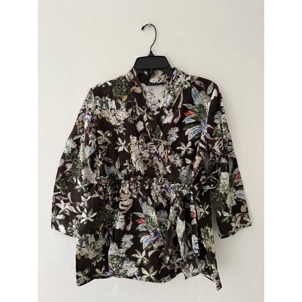 (preloved) Aleza kimono outer blouse