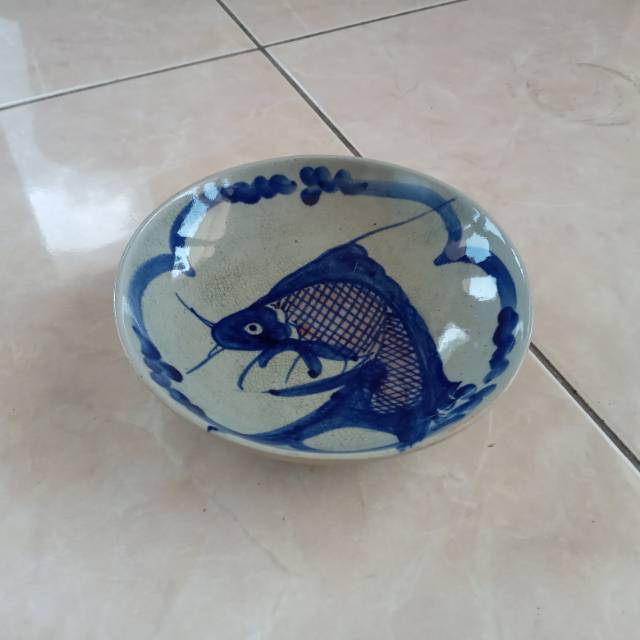 Keramik Antik Piring Ikan