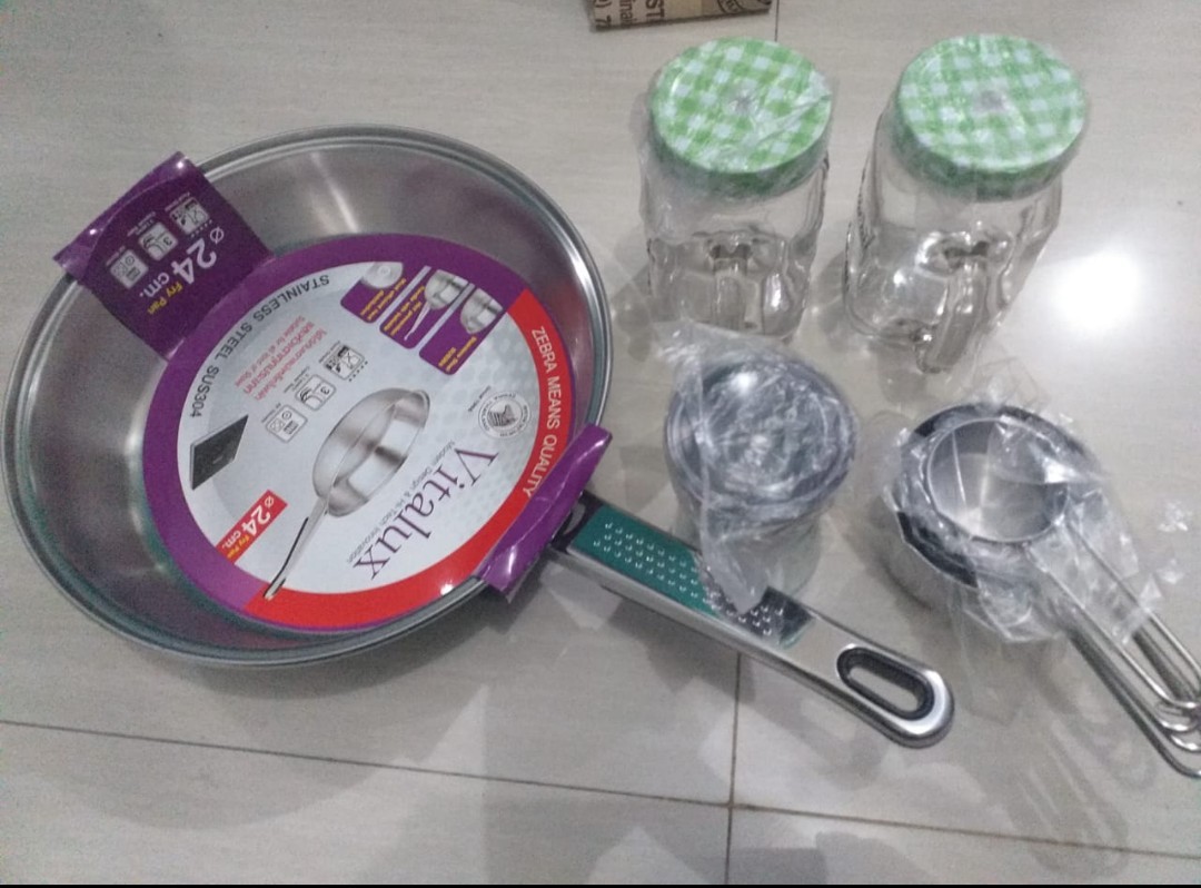 Penggorengan Stainless Zebra Fry Pan Vitalux 24cm 175325 (00230.00046)