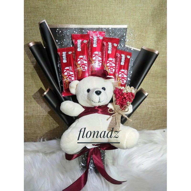 

PROMO!! VALENTINE DAY / BUKET COKELAT VALENTINE / KADO VALENTINE / BUKET COKELAT SILVERQUEEN / BUKET COKELAT KITKAT / KADO ANNIVERSARY / BUKET BONEKA