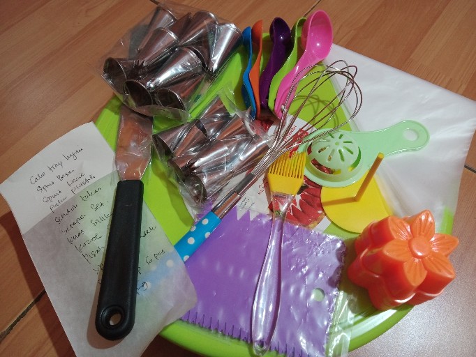 Set Dekorasi Kue Tart Lengkap & Murah(44)