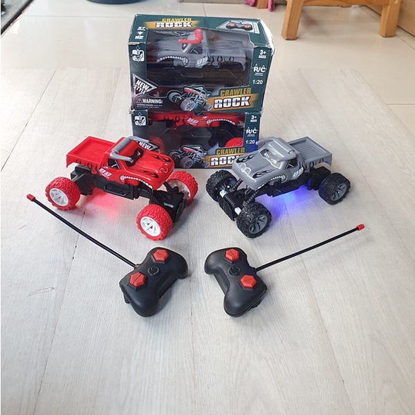 MAINAN MOBIL RC CRAWLER OFFROAD REMOTE CONTROL RC ROCK CRAWLER