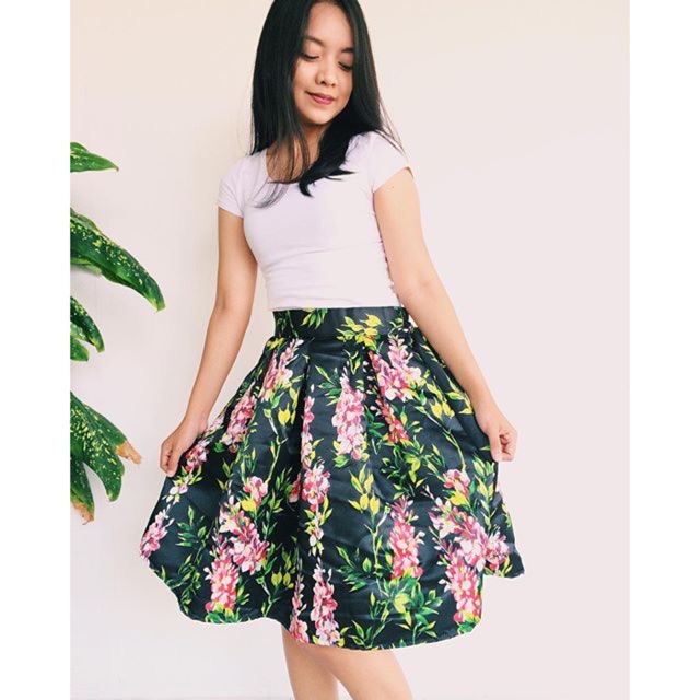 Black Flowery Skirt | Flower