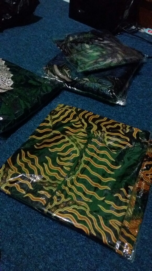 Maura Couple - Sania Ruffle Batik Couple Ori Ndoro Jowi Dnt Garansi Termurah Shopee - Shopashop Solo