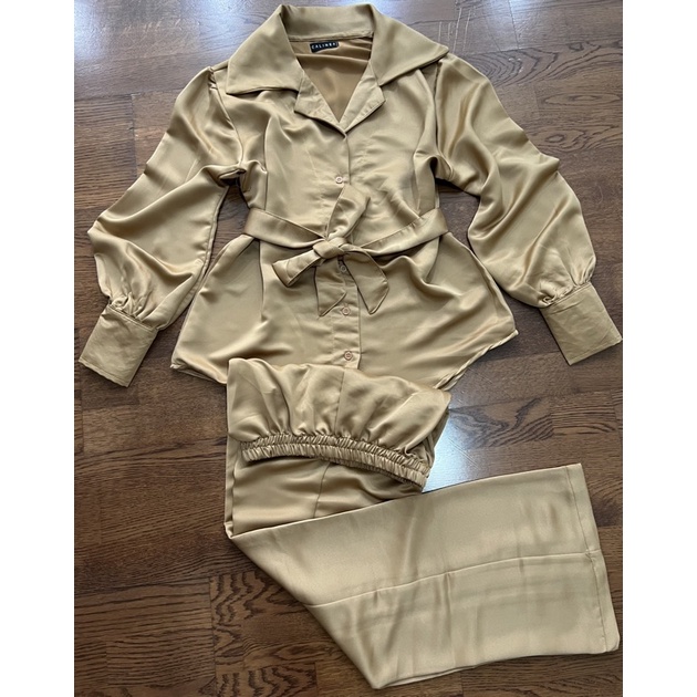 OneSet Silk Setelan Silk DIOR Lembut Tebal Busui Friendly Pajamas Silk