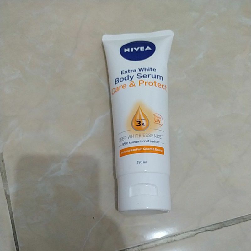 Nivea Extra White Body Serum
