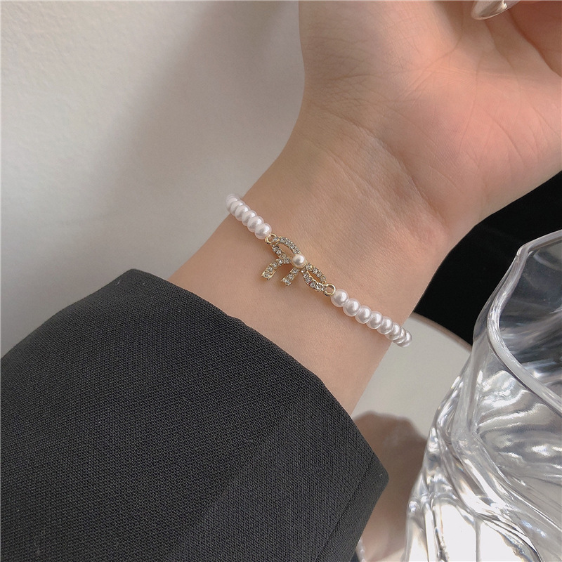 Sweet Bowknot Bracelet Personality Light Luxury Exquisite Pearl Hand Jewelry