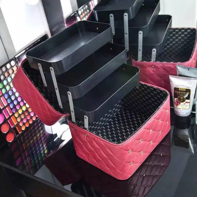 Koper makeup