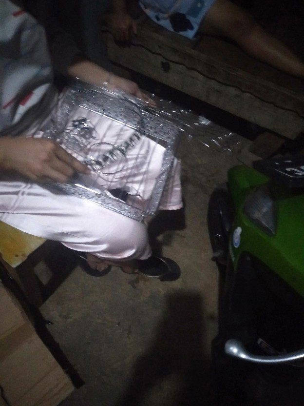 Kerangjang Aqua Gelas Segi Isi 16/keranjang Stainles